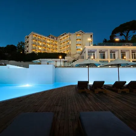 The Royal Grand 3* Kanoni (Corfu)