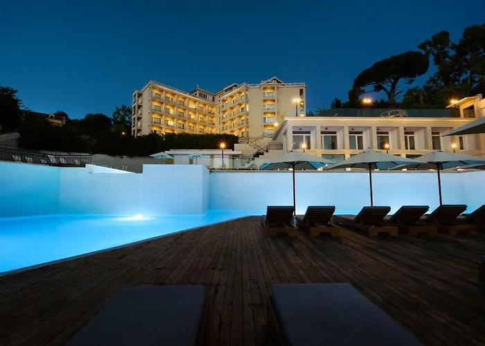 The Royal Grand 3* Kanoni (Corfu)