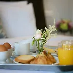 The Royal Grand 3*