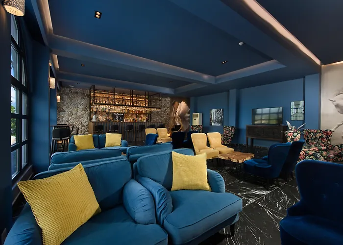 The Royal Grand 3*