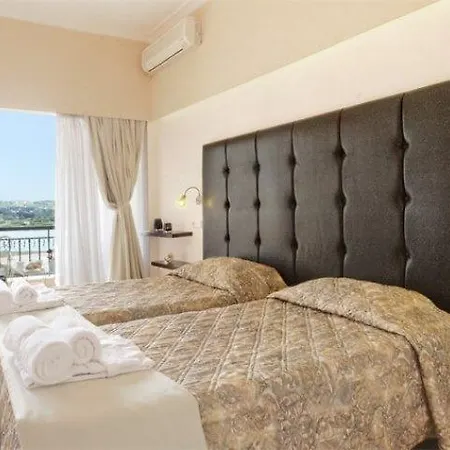 The Royal Grand 3*