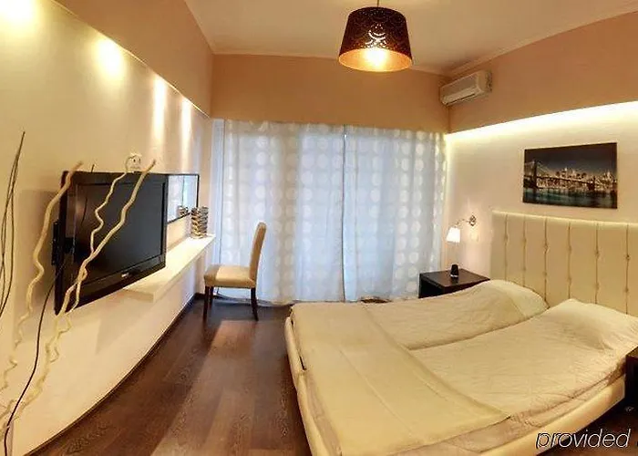 The Royal Grand 3* Kanoni (Corfu)